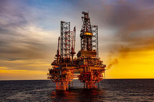 Heizölpreise nähern sich dem Jahreshoch. Ölraffinerien verzeichnen Rekordgewinne [20.11.2025]